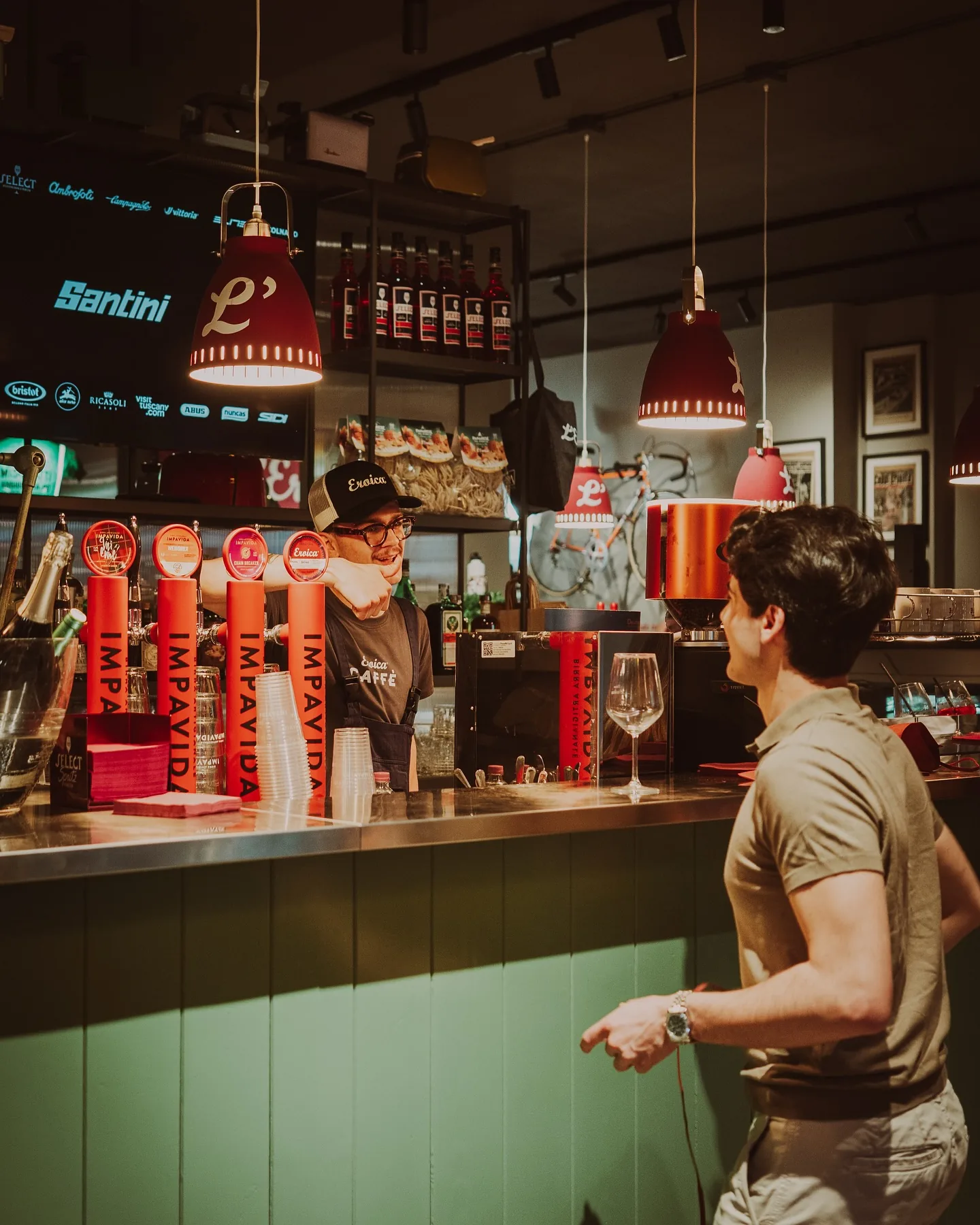 Bancone di Eroica Caffè a Milano